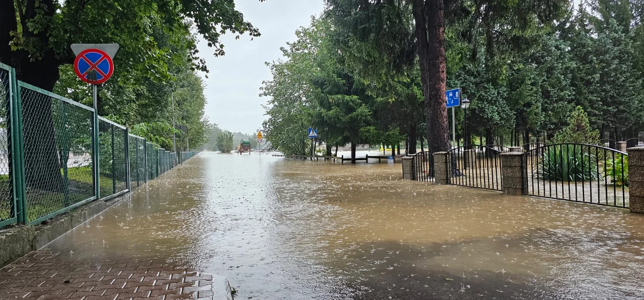 Dramatyczna sytuacja w Kłodzki [zdjęcia]