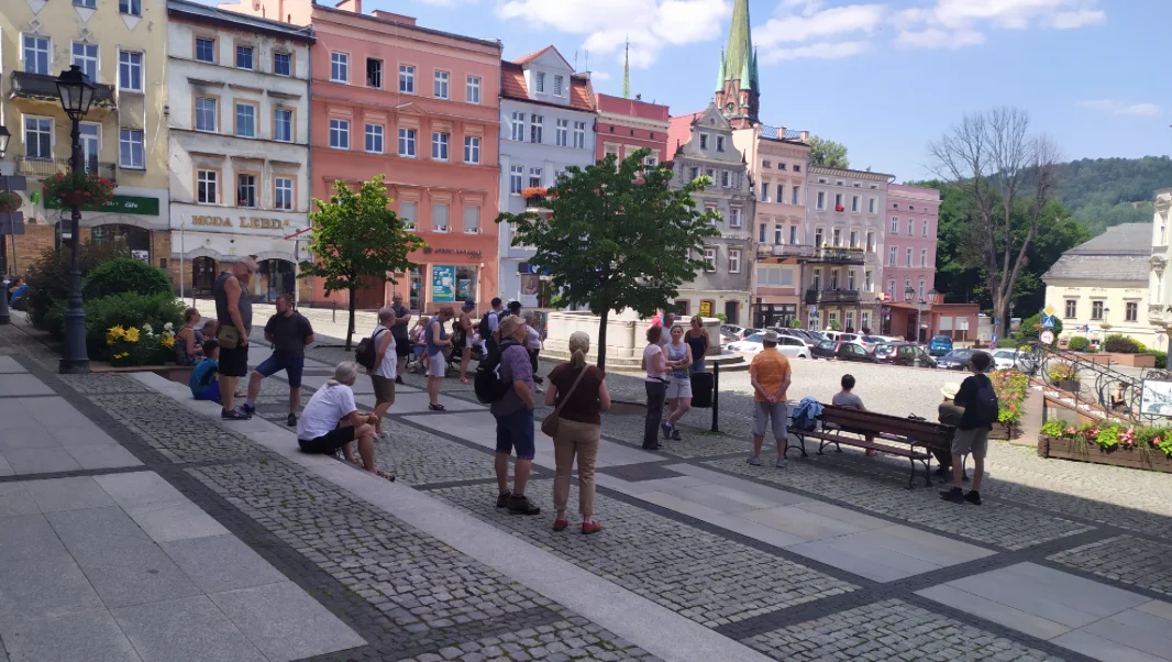 Nowa Ruda. Spacer szlakiem czerwonego piaskowca - Zdjęcie główne