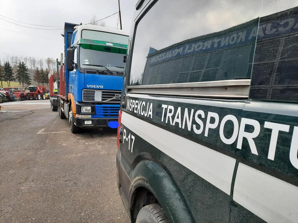 Powiat Kłodzki. O krok od tragedii. ITD zatrzymało kolejny niesprawny pojazd