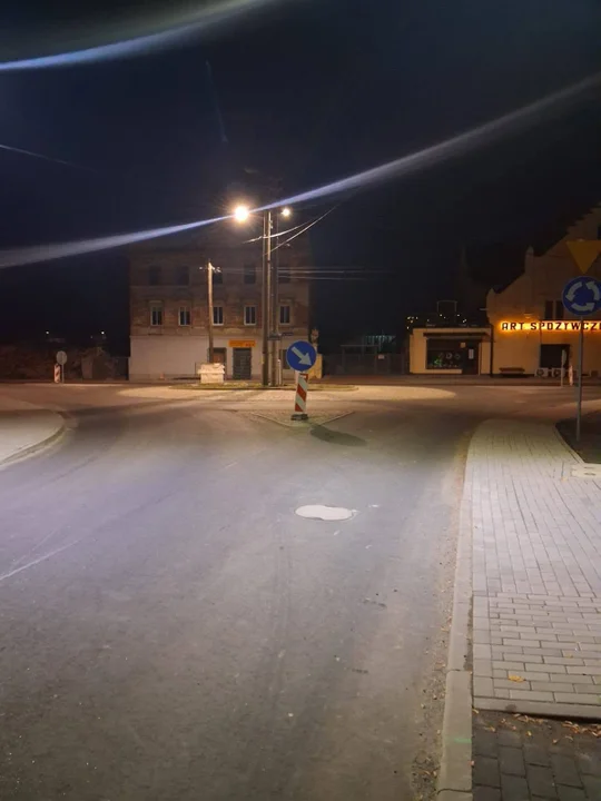 Przyłęk. Nowe rondo już gotowe. Kiedy koniec utrudnień na drodze do Barda? [zdjęcia] - Zdjęcie główne