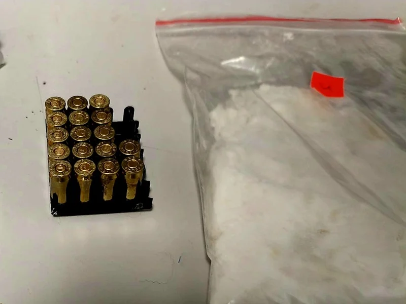 Od kontroli drogowej do poważnych zarzutów. Narkotyki, amunicja i areszt