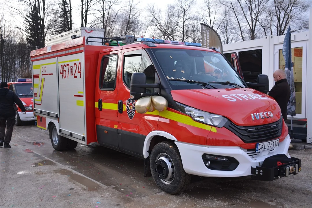 Gmina Kłodzko. Lekki wóz ratowniczo – gaśniczy i quad trafiły do OSP Żelazno [galeria]