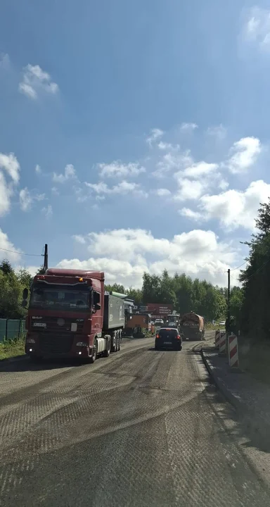 Nowa Ruda. Wkrótce zakończenie remontu ulicy Niepodległości [zdjęcia]