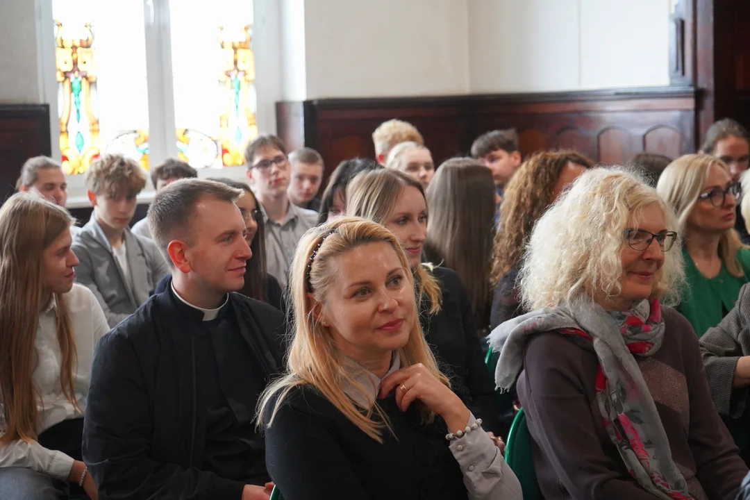Uroczystość Dnia Edukacji Narodowej w Zespole Szkół Zawodowych w Ząbkowicach Śląskich