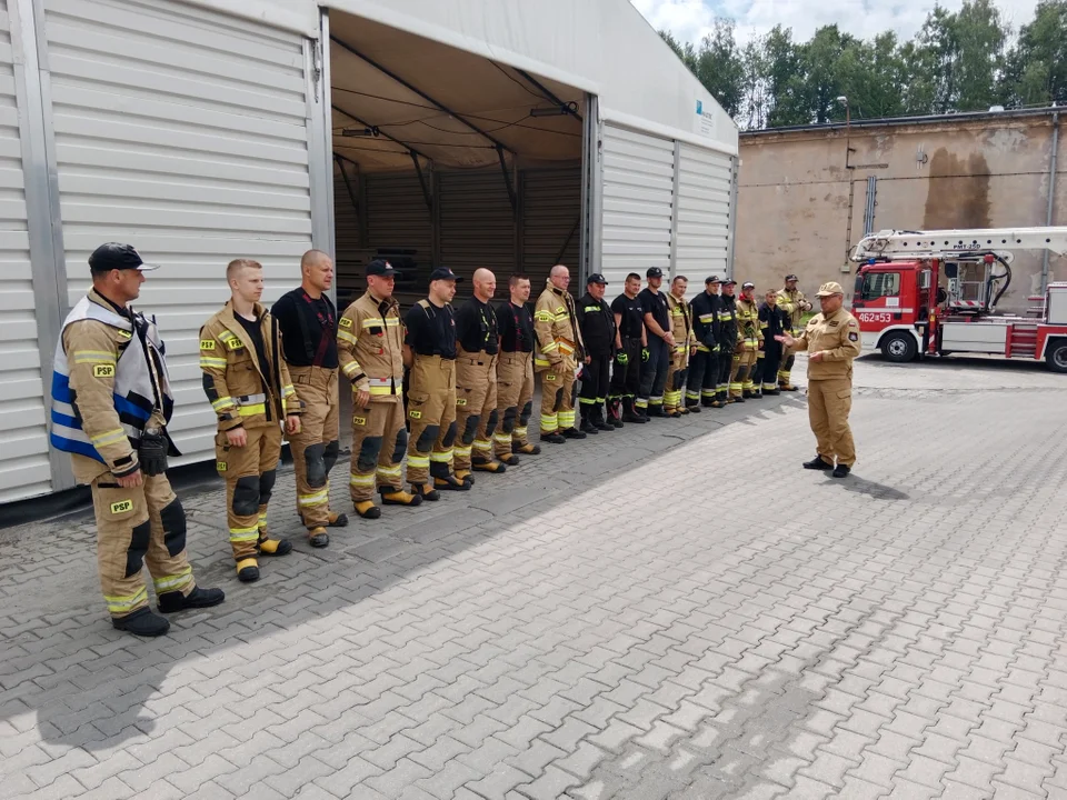 Bystrzyca Kłodzka. Pożar w zakładach Mondi – spokojnie to tylko ćwiczenia [zdjęcia]