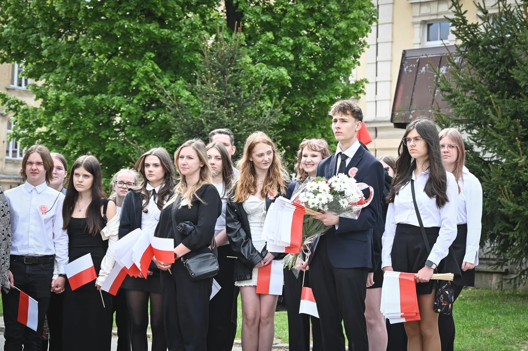 Powiatowe i miejskie uroczystości upamiętniające uchwalenie Konstytucji 3 Maja w Kłodzku [galeria]