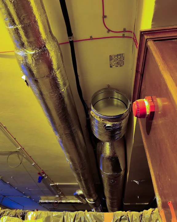 Termomodernizacja Ratusza w Kłodzku nabiera tempa [galeria]