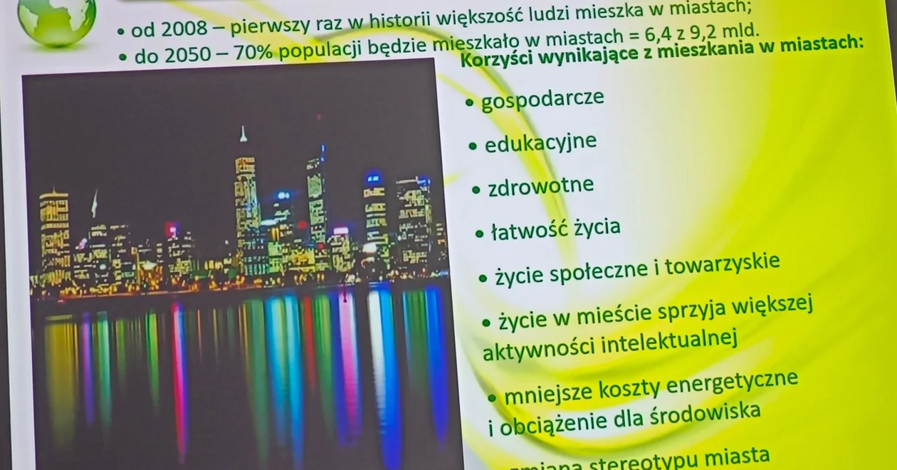 Uczniowie Liceum Ogólnokształcącego w Nowej Rudzie z wizytą na polibudzie we Wrocławiu [galeria]