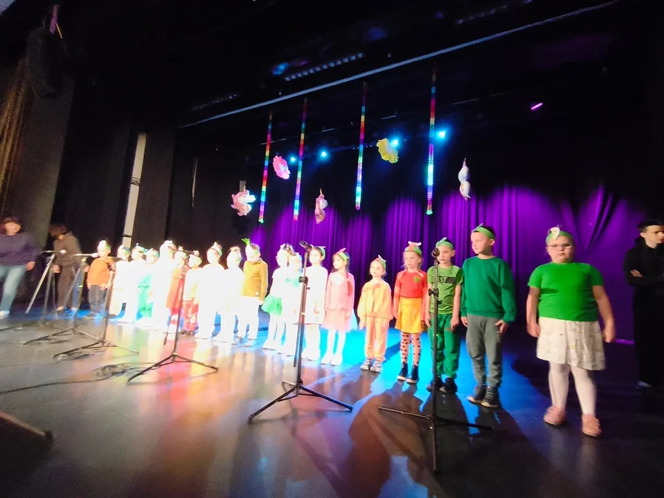 Nowa Ruda. Kolorowy Festiwal Piosenki Przedszkolnej w Miejskim Ośrodku Kultury [galeria]