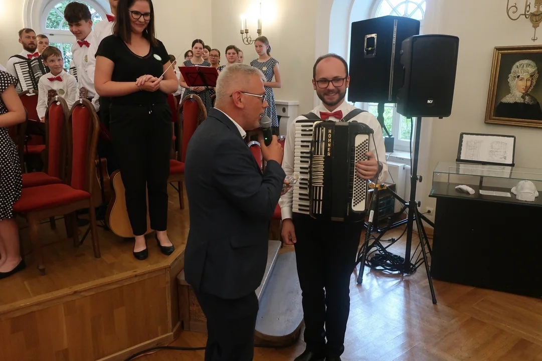 Duszniki-Zdrój. Cudowny koncert muzyki filmowej (i nie tylko) na deskach Teatru Zdrojowego.