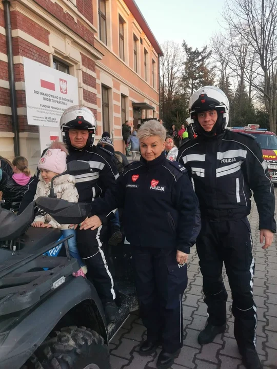 Kłodzcy mundurowi grali z Wielką Orkiestrą Świątecznej Pomocy