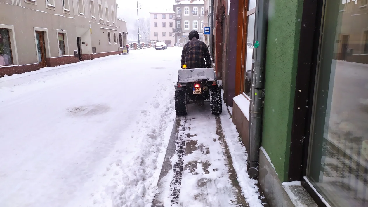 Nowa Ruda. Jak służby poradziły sobie ze śniegiem?