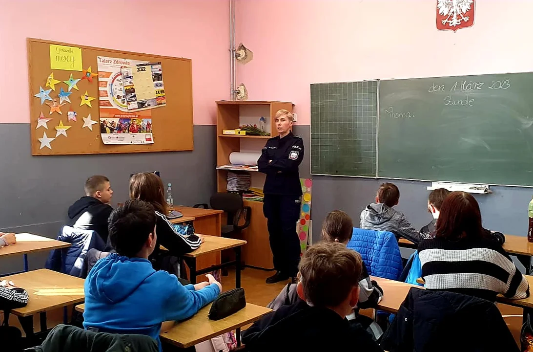 Powiat Ząbkowicki. Policja edukuje młodzież