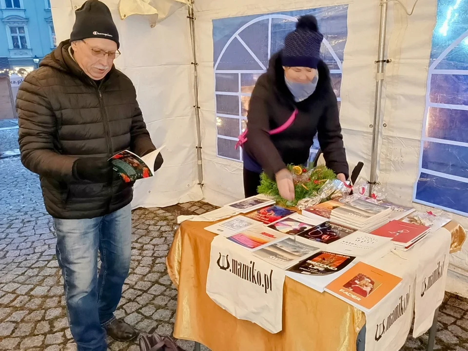 Nowa Ruda. Rozpoczął się Jarmark Bożonarodzeniowy [galeria]