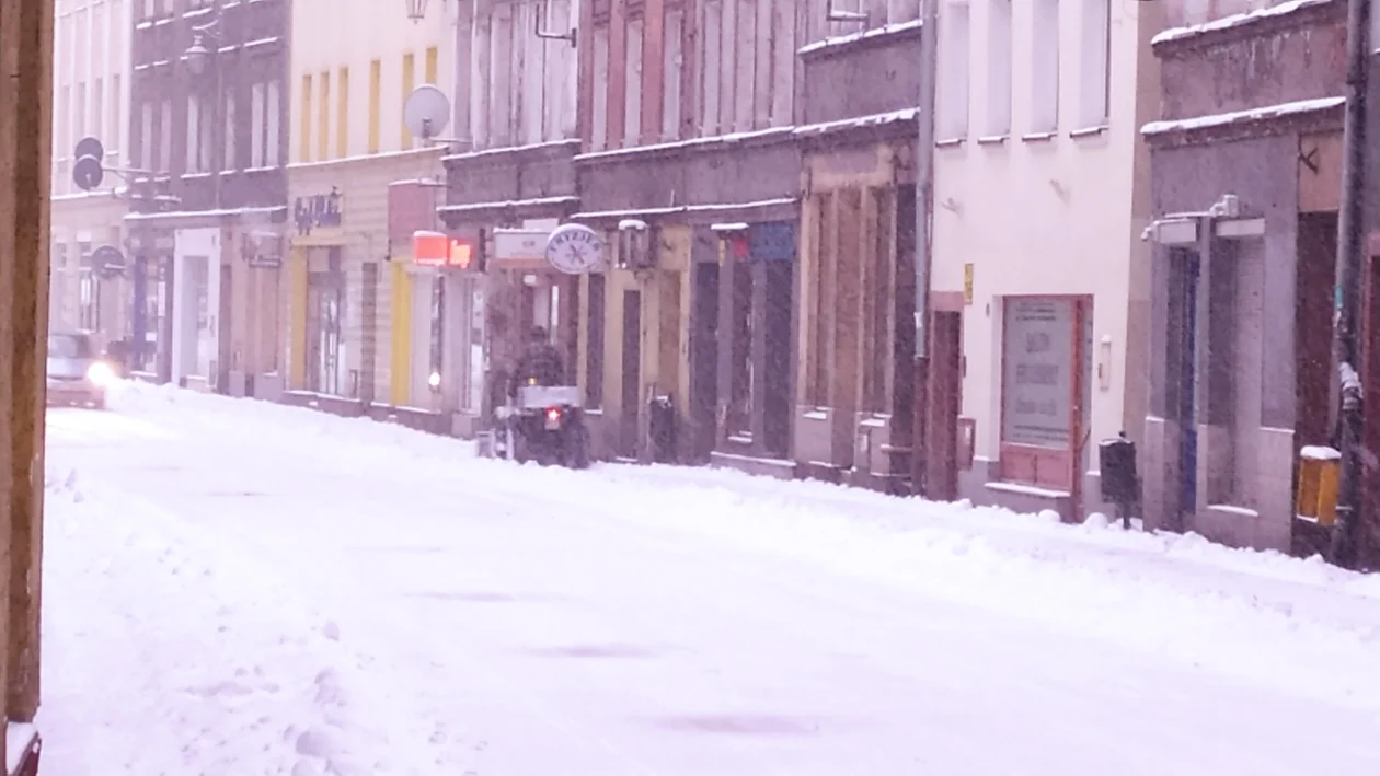 Nowa Ruda. Jak służby poradziły sobie ze śniegiem?