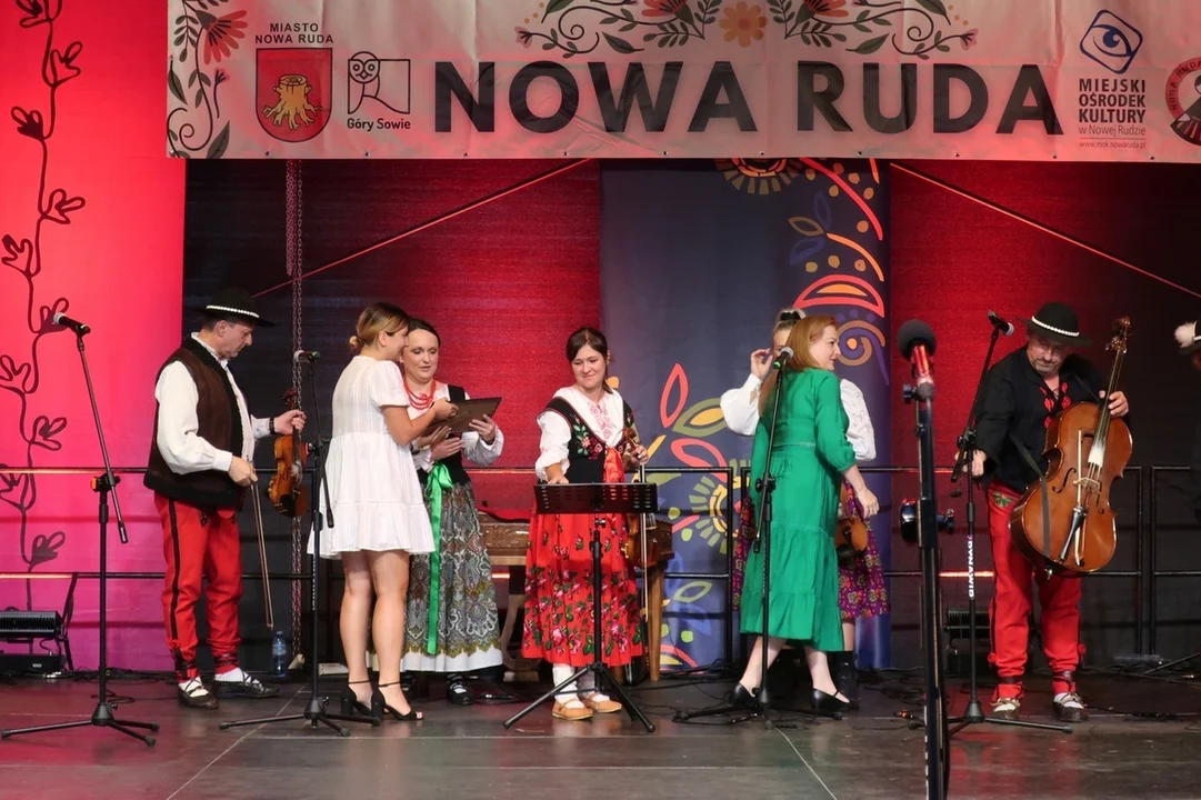 Nowa Ruda. Finał 30. Międzynarodowego Festiwalu Folkloru