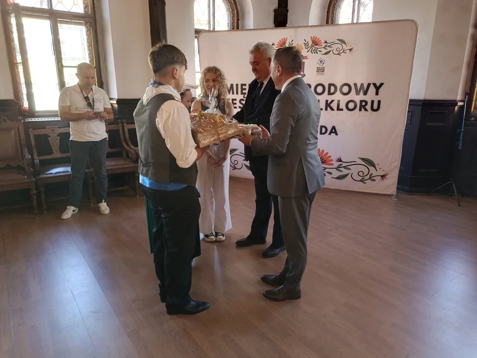 Nowa Ruda. Rozpoczął się Międzynarodowy Festiwal Folkloru [galeria]