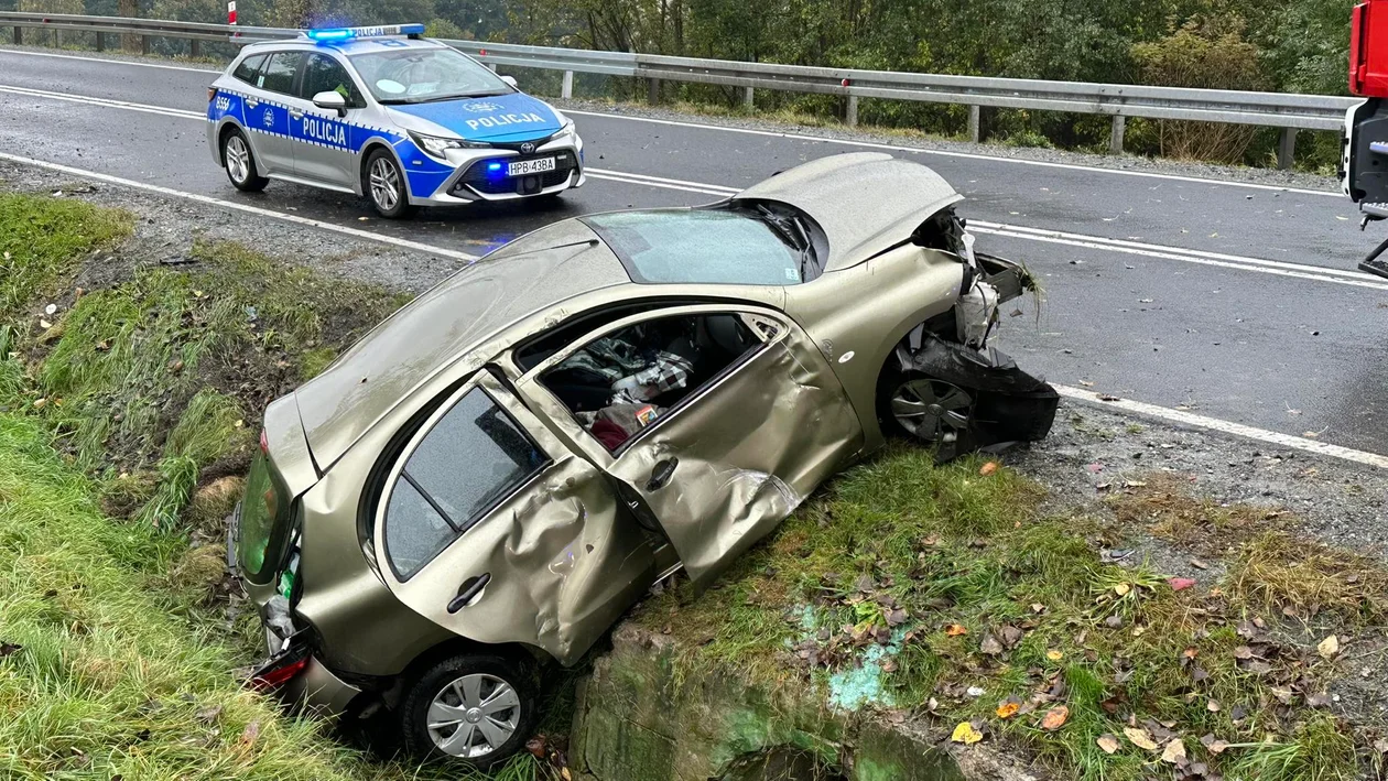 Podzamek. Jedna osoba trafiła do szpitala - Zdjęcie główne