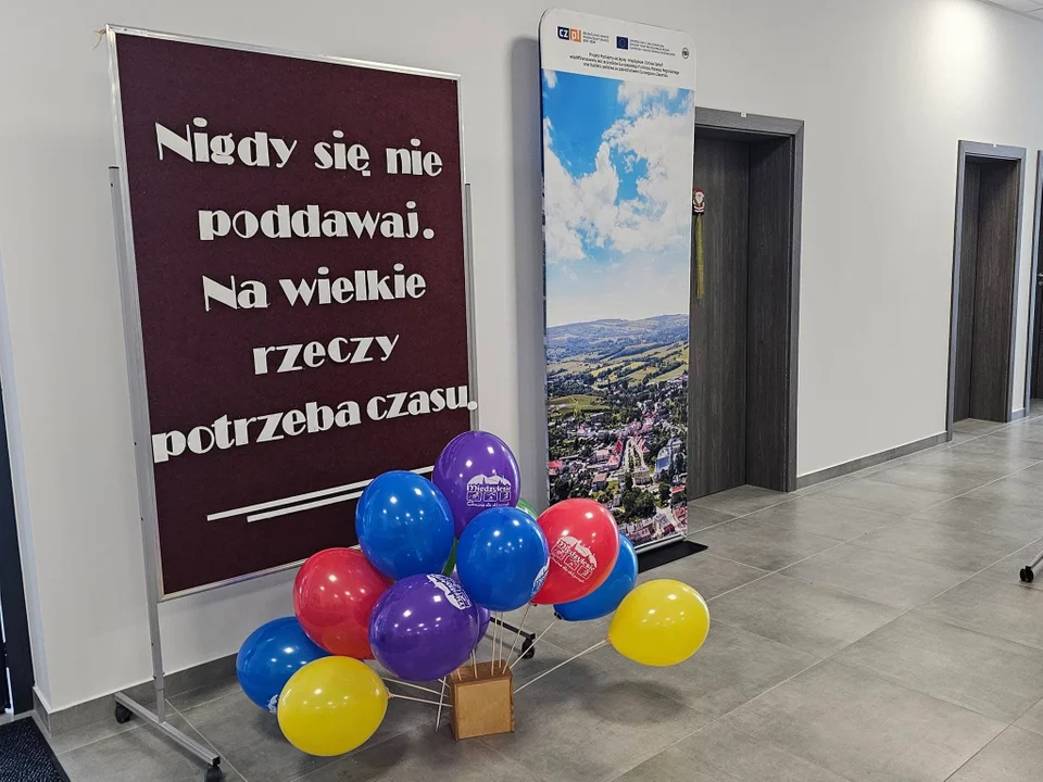 Międzylesie. Długo oczekiwana hala sportowa otwarta [galeria]