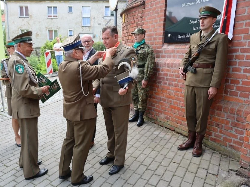 Kłodzko. Odsłonięcie tablicy upamiętniającej Sudecką Brygadę WOP [galeria]