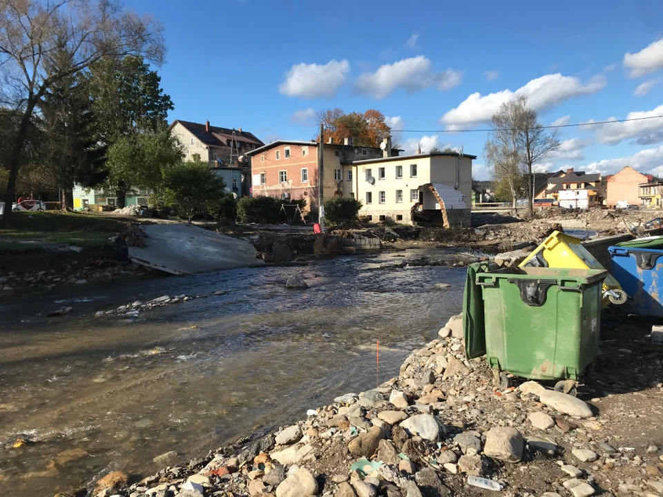 Lądek-Zdrój. Tak wygląda miasto 4 tygodnie po powodzi [zdjęcia]