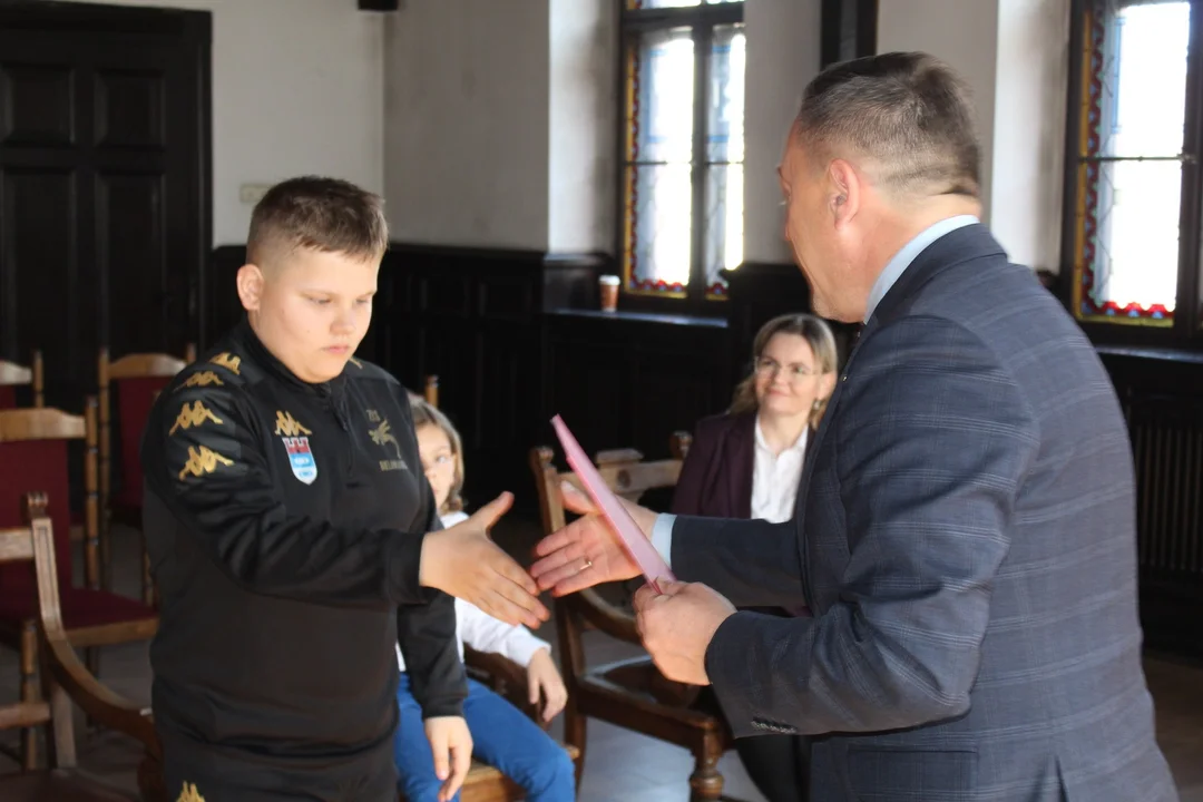 Nowa Ruda. Stypendia sportowe burmistrza dla Miłosza Lasoty i Antoniego Kossaka [galeria]