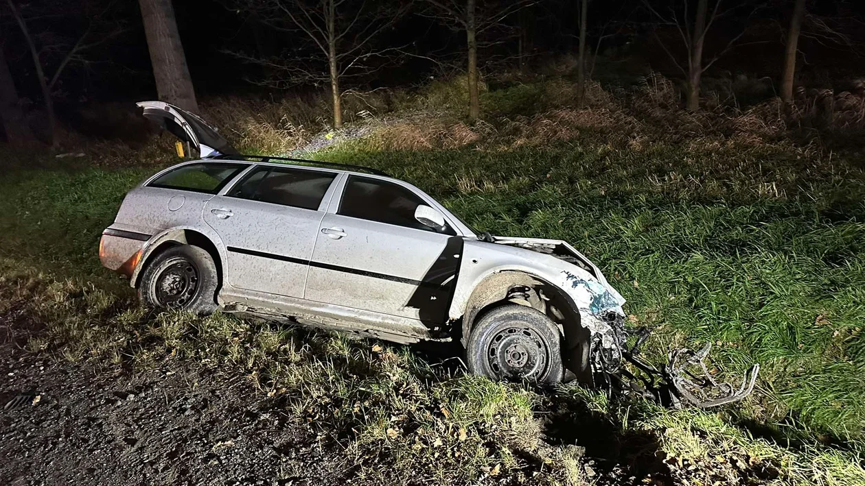 Zderzenie dwóch aut na DK46. Jedna osoba trafiła do szpitala