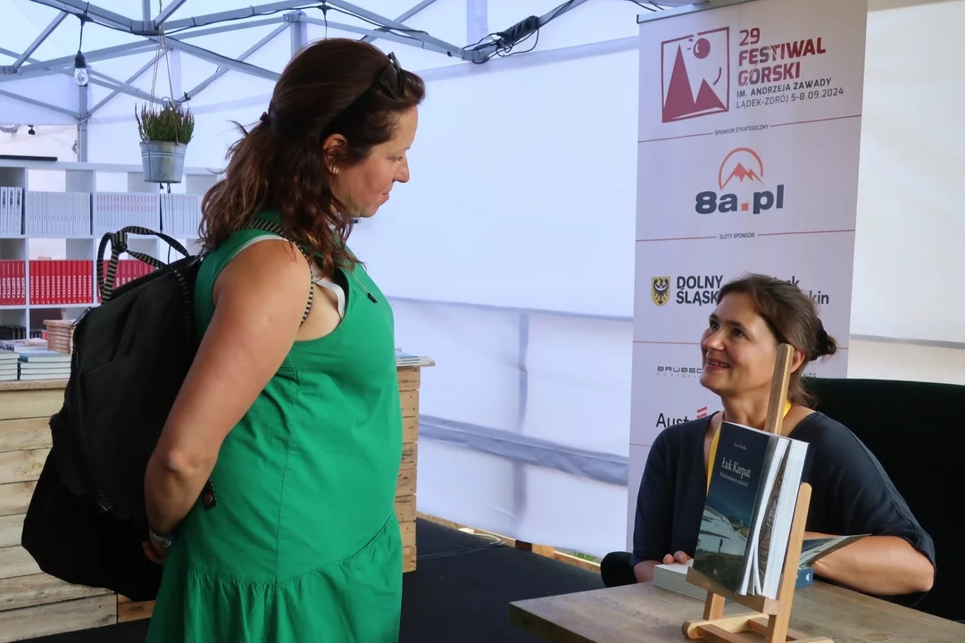Pora na autografy