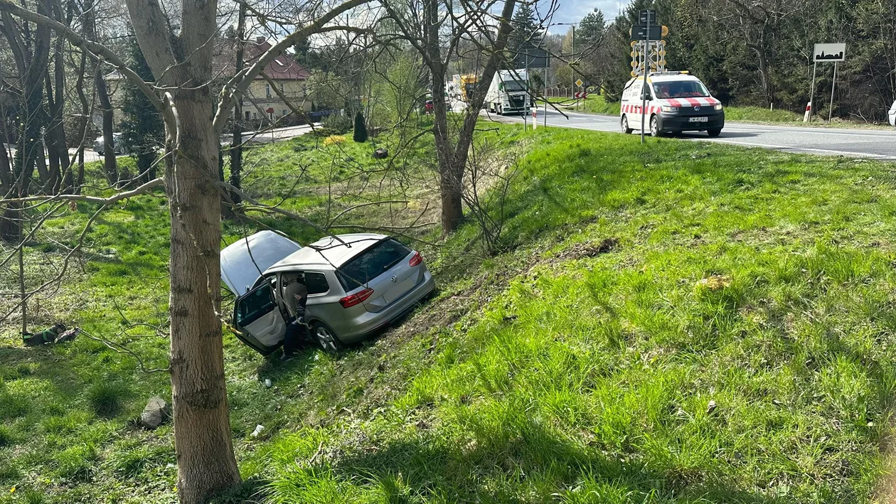 Szalejów Górny. Kolizja na krajowej ósemce. Są poszkodowani