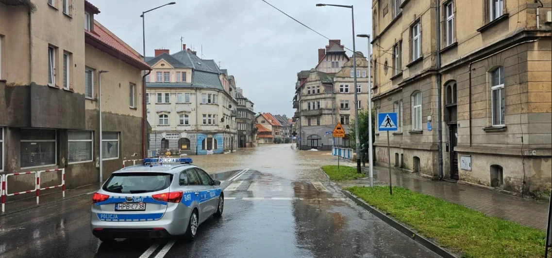 Powódź 2024. Najnowsze zdjęcia z Kłodzka - 15 września, godz. 14:45