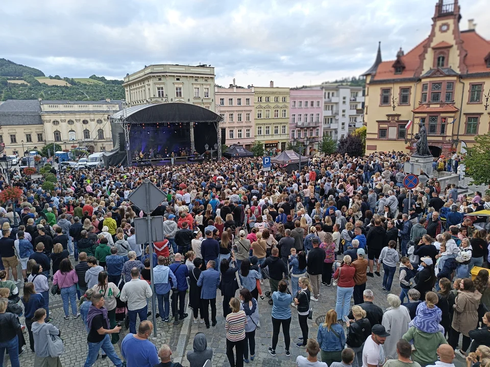 Bez ekscesów podczas inauguracji festiwalu i koncertu Vito Bambino [zdjęcia]