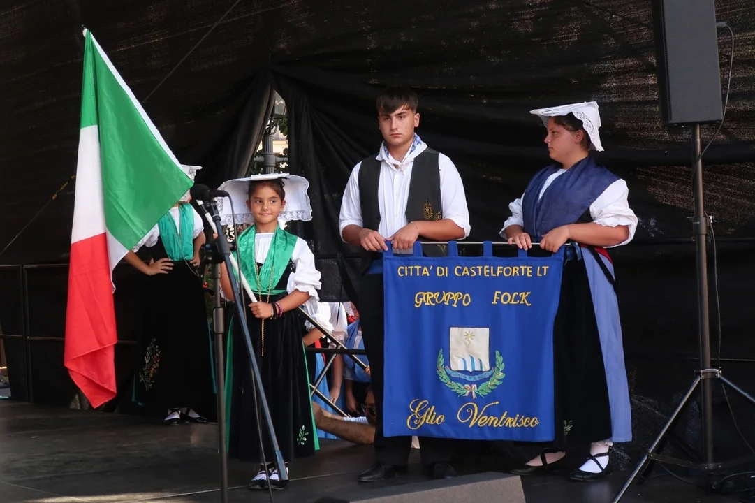 Nowa Ruda. Rozpoczął się Międzynarodowy Festiwal Folkloru [galeria]