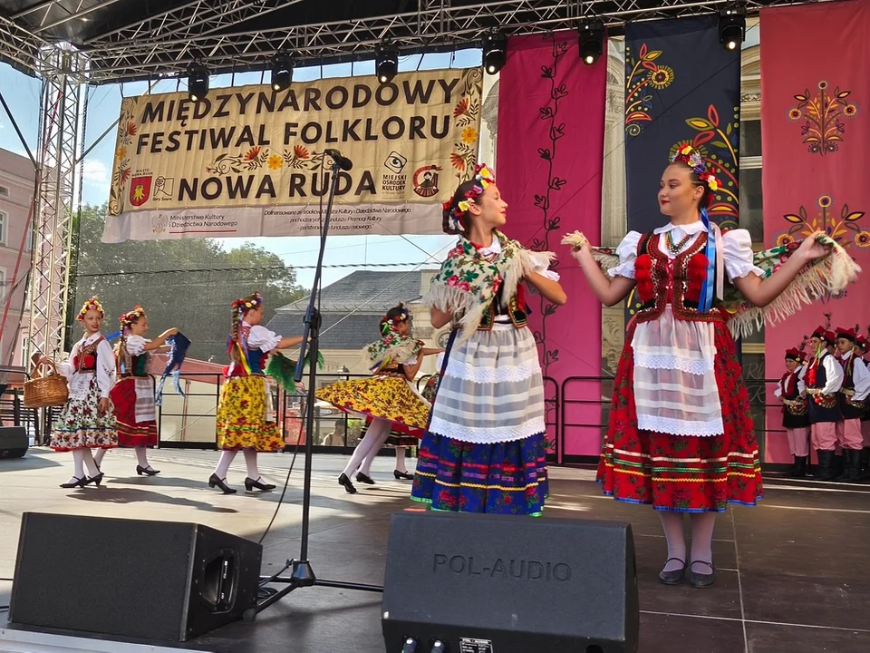 Rozpoczął się XXXI Międzynarodowy Festiwal Folkloru [galeria]