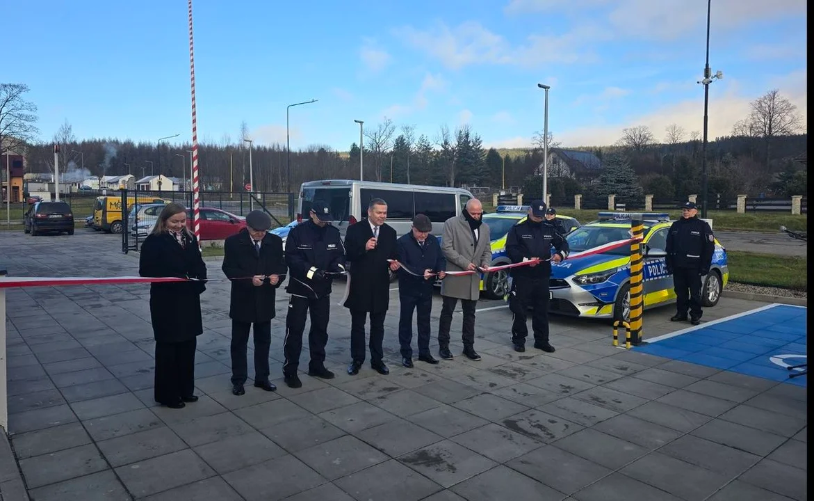 Nowy Posterunek Policji w Szczytnej oficjalnie otwarty [galeria]