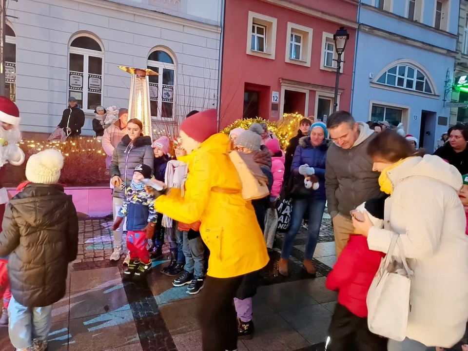 Nowa Ruda. Rozpoczął się Jarmark Bożonarodzeniowy [galeria]