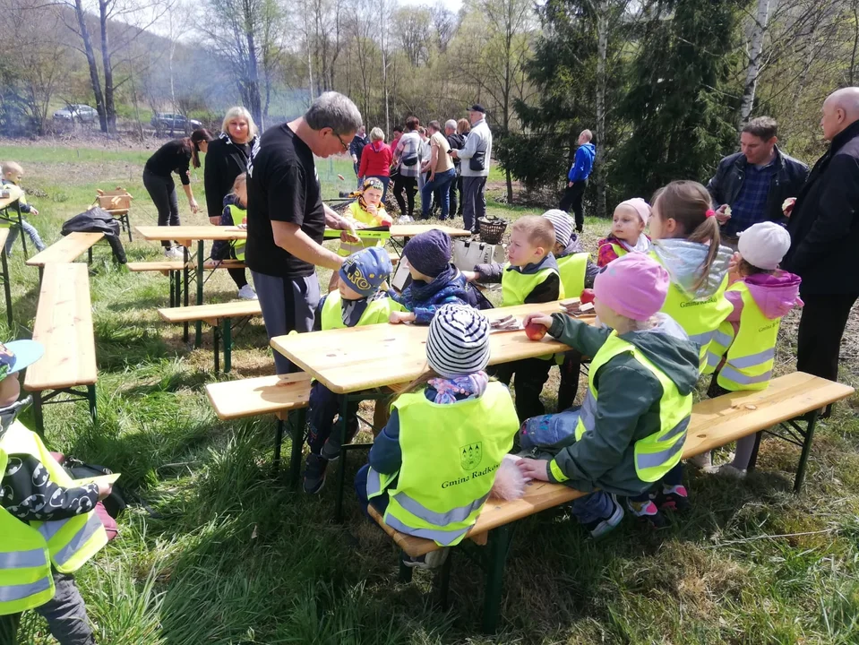 Gmina Radków. Otwarcie Sadu Wiejskiego w Tłumaczowie