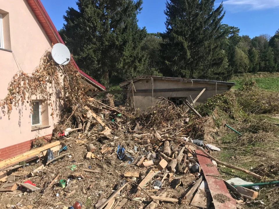 Lądek-Zdrój. Dwa tygodnie po przejściu fali powodziowej [zdjęcia]