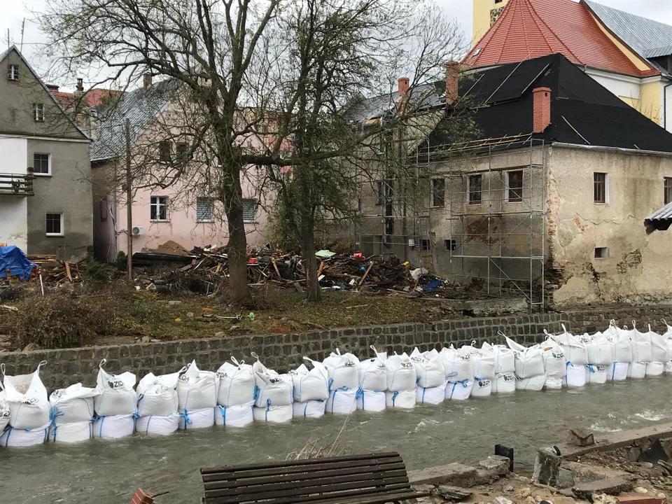 Lądek-Zdrój. Tak wygląda miasto 4 tygodnie po powodzi [zdjęcia]