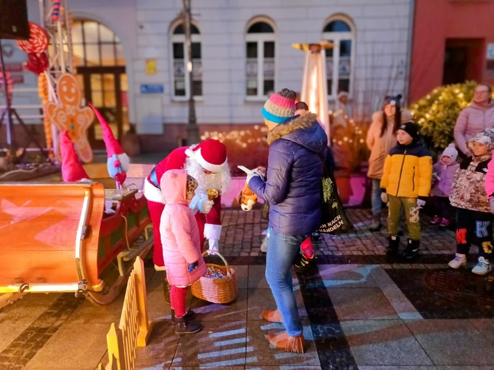 Nowa Ruda. Rozpoczął się Jarmark Bożonarodzeniowy [galeria]