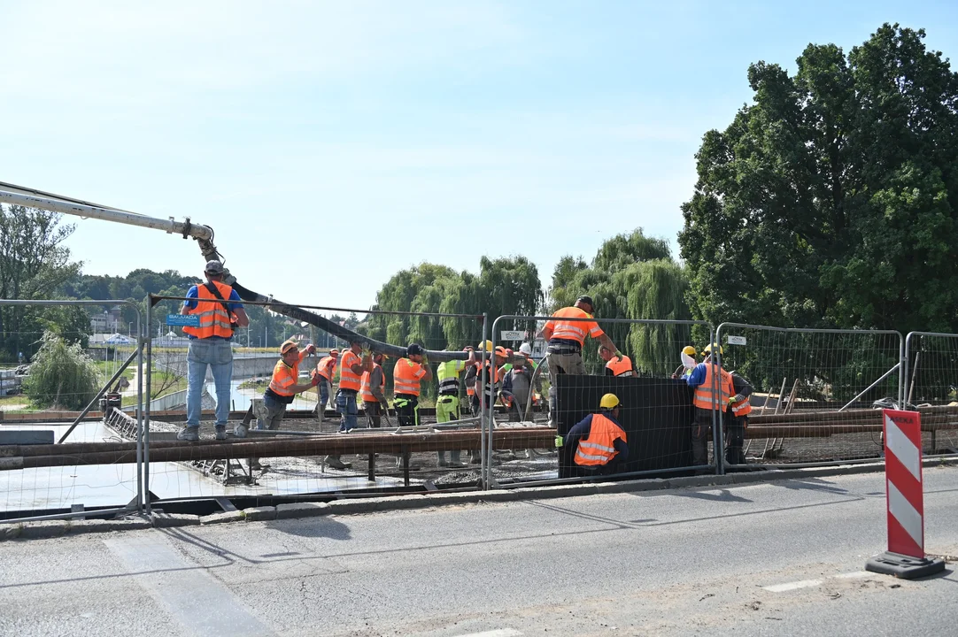 Kłodzko. Odbudowa mostu na ul. Kościuszki [zdjęcia]