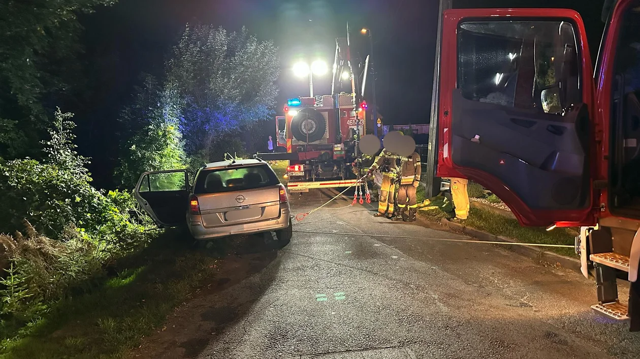 Krosnowice. Grupa nastolatków “pożyczyła” auto od rodziców jednego z nich