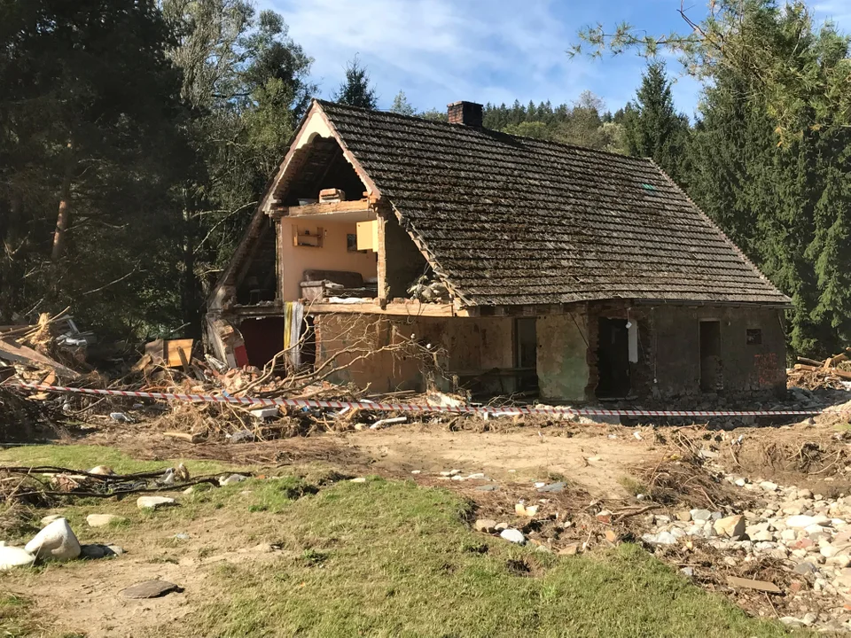 Lądek-Zdrój. Dwa tygodnie po przejściu fali powodziowej [zdjęcia]