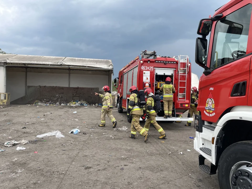 Gmina Radków. Pożar na składowisku odpadów w Ścinawce Dolnej? Spokojnie, to tylko ćwiczenia