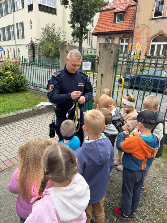 Bystrzyca Kłodzka. Akcja edukacyjna „Bezpieczna droga do szkoły” [galeria]