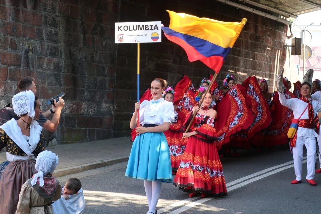 Nowa Ruda. Rozpoczął się Międzynarodowy Festiwal Folkloru [galeria]