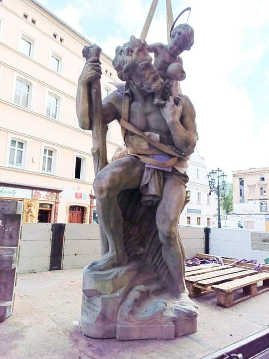 Kłodzko. Znalezisko pod figurą św. Krzysztofa [zdjęcia]