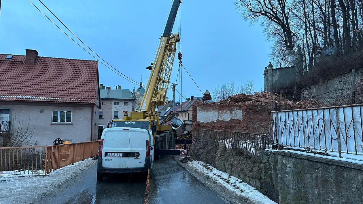 Wambierzyce. Wypadek na budowie