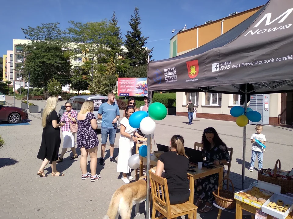 Nowa Ruda. Pracownicy Miejskiego Ośrodka Kultury zbierali podpisy pod wnioskiem w budżecie obywatelskim [galeria]