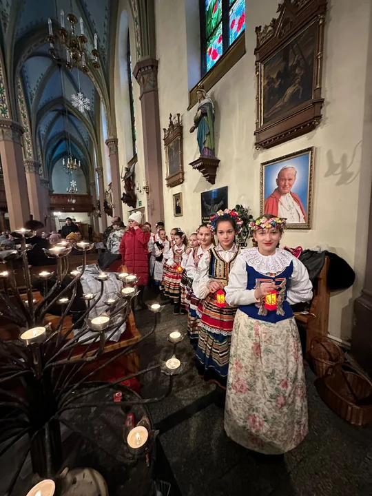 Pierwsze kolędowanie z Zespołem Pieśni i Tańca "Nowa Ruda" za nami