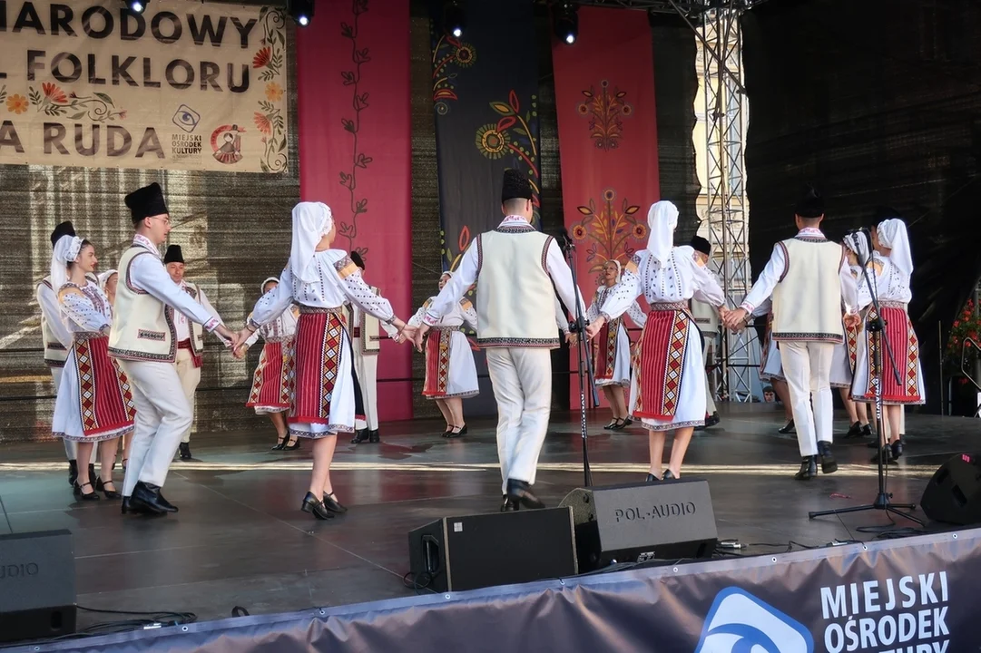 Nowa Ruda. Rozpoczął się Międzynarodowy Festiwal Folkloru [galeria]